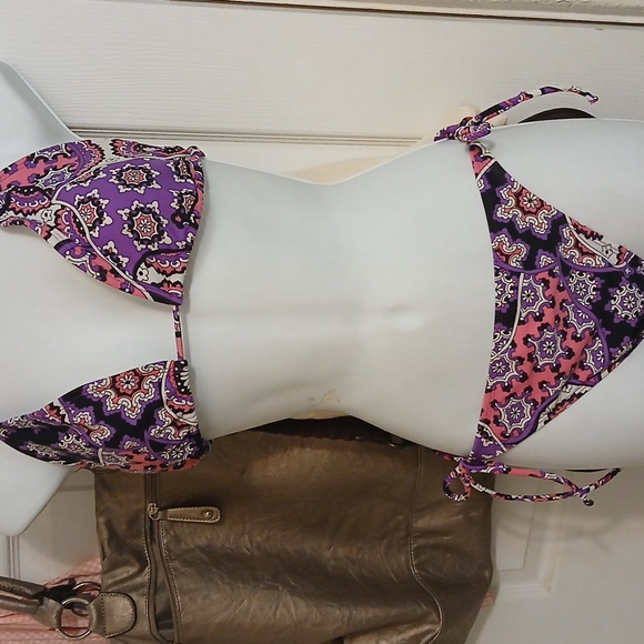 Pretty colorful bikini - Picture 3 of 3